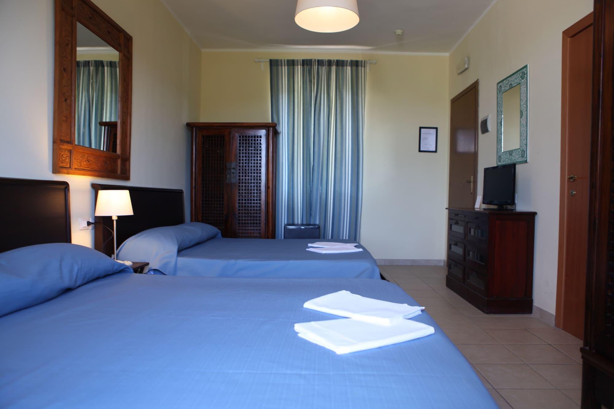 Hotel Villa Giulia Порт-Аццурро Экстерьер фото