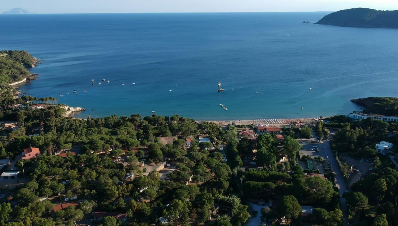 Hotel Villa Giulia Порт-Аццурро Экстерьер фото